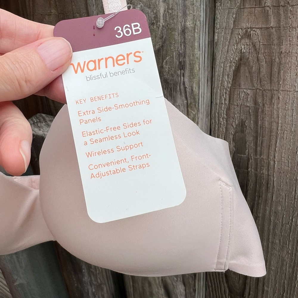 👗Warner’s blissful benefits pink bra - Picture 3 of 6